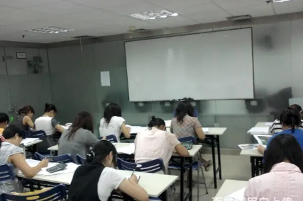 电脑培训，零基础一对一，随到随学学会满意